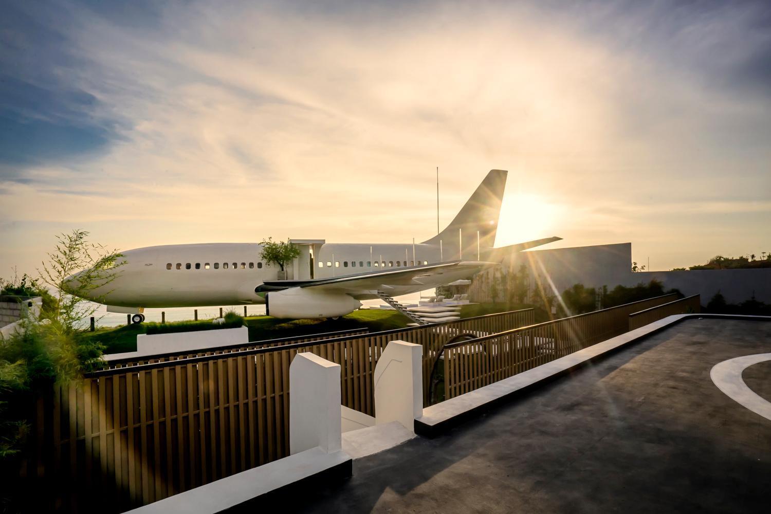 Private Jet Villa Uluwatu Exterior photo