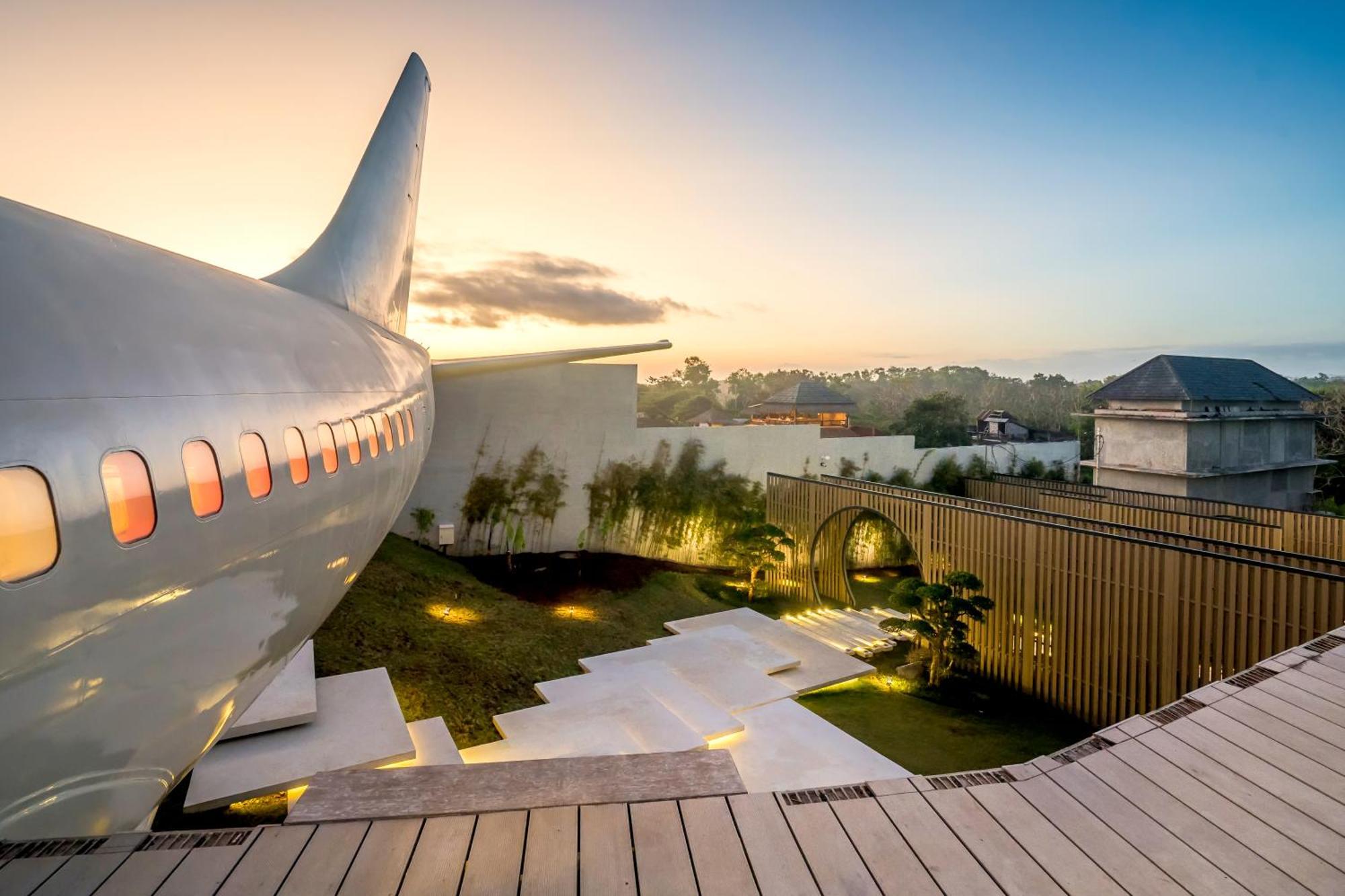 Private Jet Villa Uluwatu Exterior photo